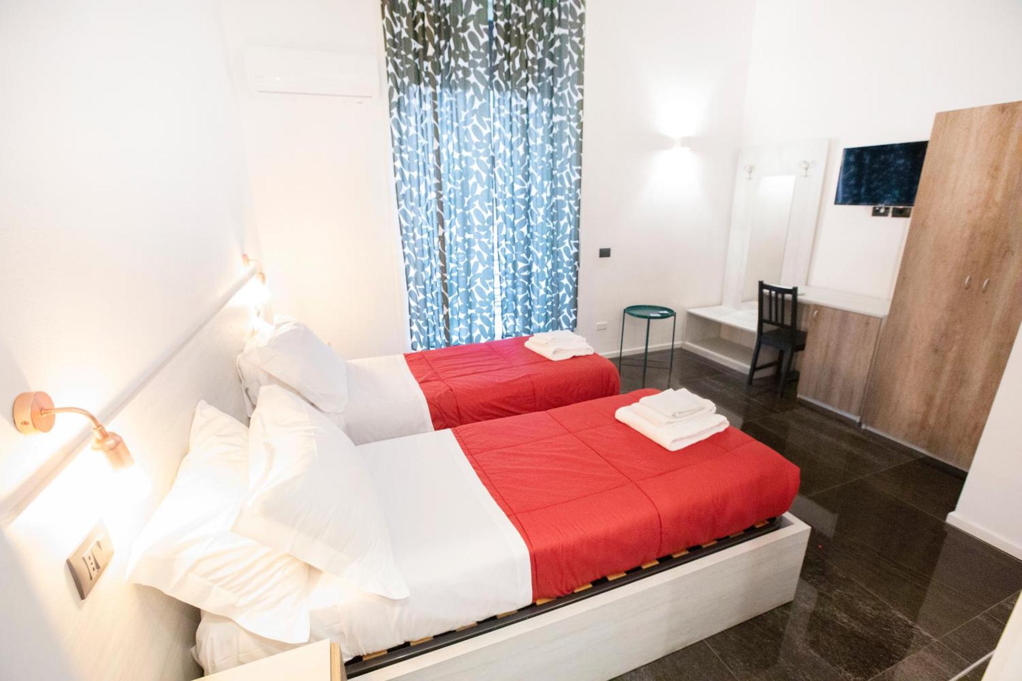 Hall Inn B&B In Chiostro Naples Exterior photo